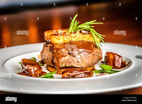 Grilled 200g Angus Beef Tenderloin Filet With Foie Gras Crouton Figs