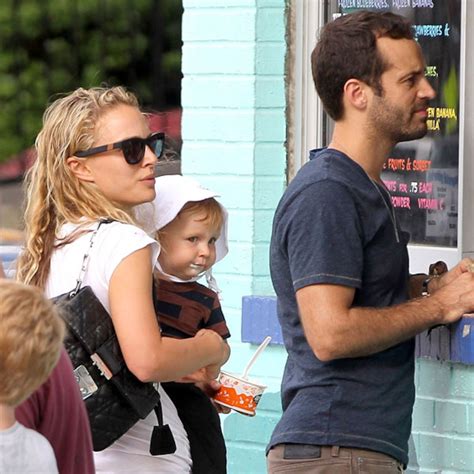 Natalie Portman Family - Natalie Portman Is Spotted Enjoying A Day Out ...