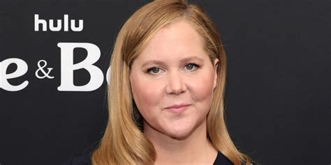 Amy Schumer Opens Up About Her Struggle With Hair Pulling Disorder