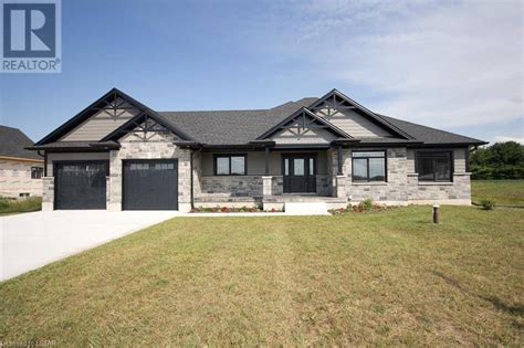 16+ Aylmer Houses for Sale | Zolo.ca