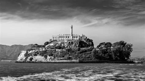 El Espectacular Intento De Fuga De Alcatraz Que Incluyó “tablas De Surf” Y Cuerpos Desnudos