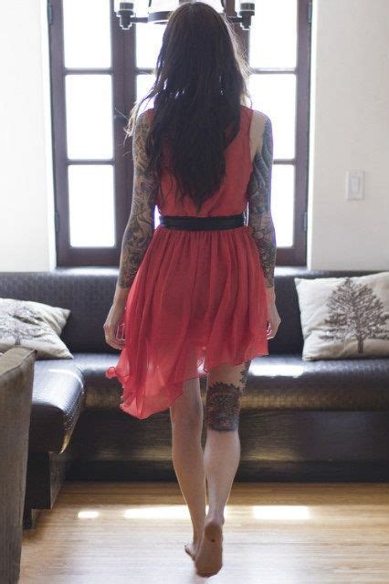 Tattooed Brunettes Τατουάζ