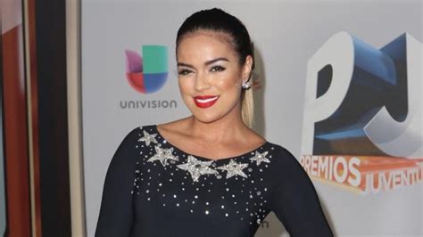 Se Olvidó La Ropa Interior La Foto De Karol G Que Se Llevó Todos Los