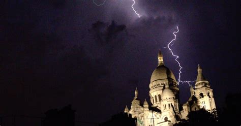 ParisDailyPhoto: Stormy weather over Paris