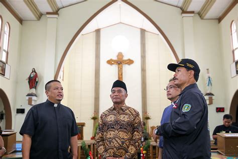 Menko Pmk Mengecek Persiapan Perayaan Natal Di Kota Madiun