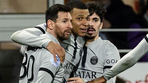 Lionel Messi Kylian Mbappe Connect On Game Winning Goal For PSG Vs