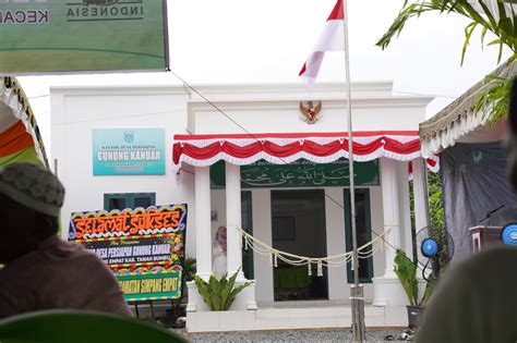 Mirip Istana Negara Kantor Desa Persiapan Gunung Kanuar Diresmikan