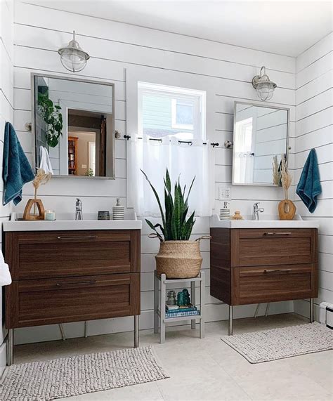 Brb Filling Our Home With Baskets Of Plants To Copy This Chic Bathroom