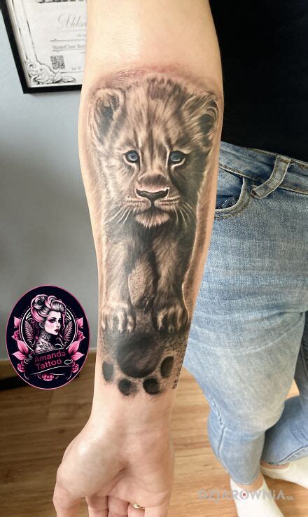 Tatua Simba Autor Amanda Tattoo Dziarownia Pl