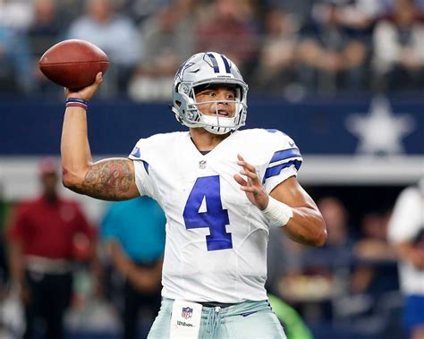 Dak Prescott Reflects On Rookie Season Career At Mississippi State