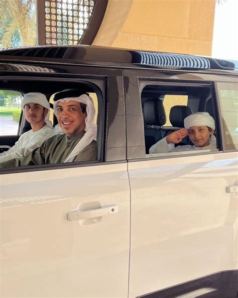 Mansour Bin Zayed Bin Sultan Al Nahyan Con Sus Hijos Mohammed Y Hamdan