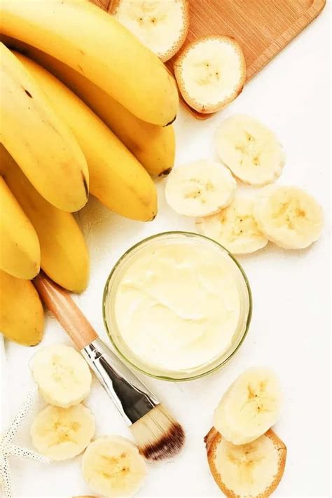 Easy Homemade Banana Face Mask Recipes For All Types Of Skin