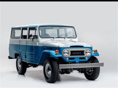 FJ Company Restaura Un Toyota Land Cruiser 1967