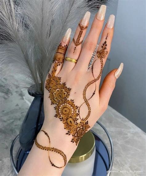 Pin By Kinley On Hinna Design Mehndi Designs For Fingers Henna