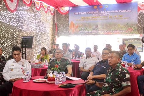 Sukseskan Gerakan Nasional Hanpangan Pangdivif Kostrad Melaksanakan