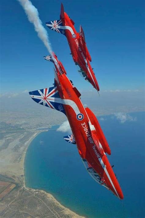 Pin by David Ledger on The Red Arrows | Raf red arrows, Fighter jets ...