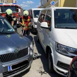 Ff Klosterneuburg Fahrzeugbergung Nach Verkehrsunfall