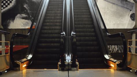 Cinemagraphs - Escalators on Behance