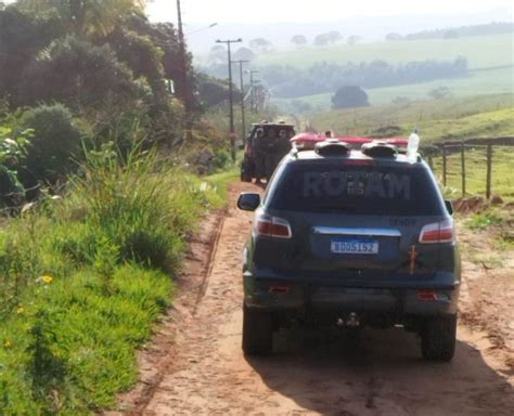 Reféns mantidos por envolvido em morte de policial são moradores de Ivaté