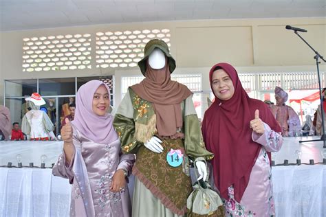 Dekranasda Agam Ikuti Lomba Rancang Busana Muslimah Warisan Budaya