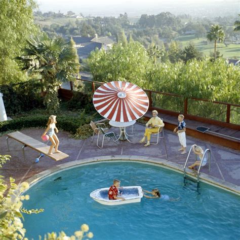 Swimming Season: Vintage Poolside Photos From 1960 | TIME