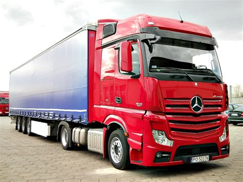 File:Mercedes Benz Actros MP IV (1).jpg - Wikimedia Commons