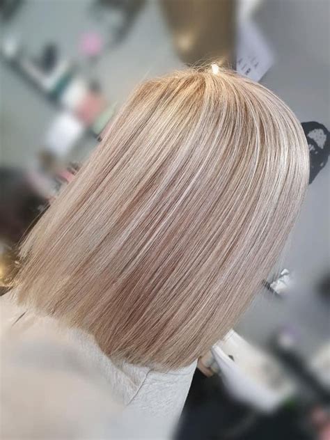 Pin By Bob2bob On Inverted Bob Hair Styles Long Hair Styles Beauty