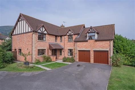 Bed Detached House For Sale In The Crescent Upper Welland Malvern