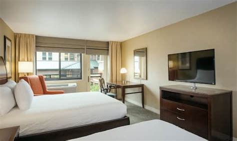 Hilton Garden Inn Seattle/Issaquah, WA Hotel Rooms