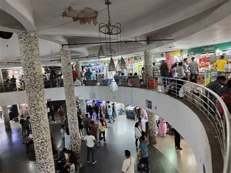 Palika Bazar Delhi - Timings, Location & Shopping Tips (2024)