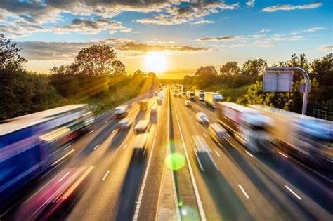 L A Milano Laghi La Prima Autostrada Italiana A Corsie