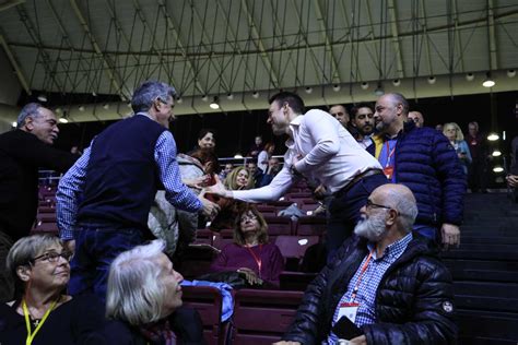 Ο Στέφανος Κασσελάκης σήκωσε πανό ενότητας Η βόλτα στο Tae Kwon Do