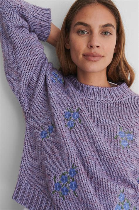 Flower Embroidery Round Neck Knitted Sweater Lila Na Kd