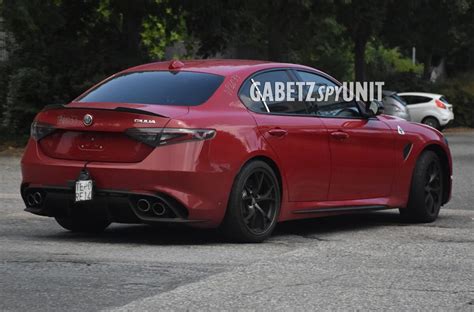 Alfa Romeo Giulia Quadrifoglio My A Novembre Il Debutto Foto Spia