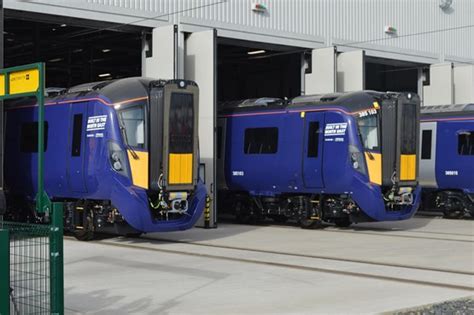 Hitachi Unveils First Complete Scottish Class 385