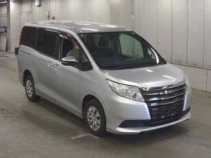 Toyota NOAH Minivan For Sale Japan KG40560