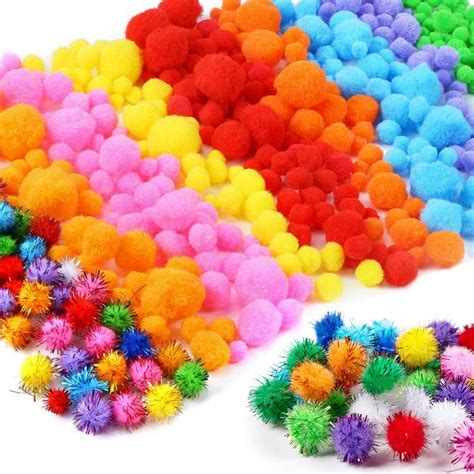 RAYHER HOBBY Rayher Pompons grün 15 mm ø Btl 60 Stück Plüschbälle