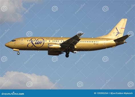 Lot Boeing 737 400 Editorial Stock Image Image Of Polish 129395254