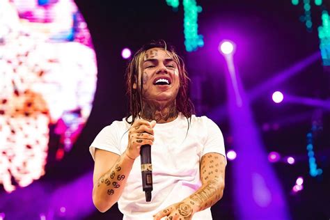 Tekashi69's Girlfriend Jade Preps For His Release In '31 Days'