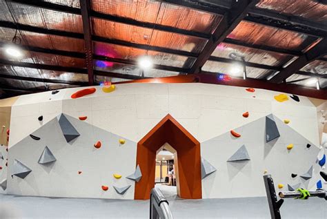 Ark Bloc Is A Bouldering Gym Fitness Centre In Punggol