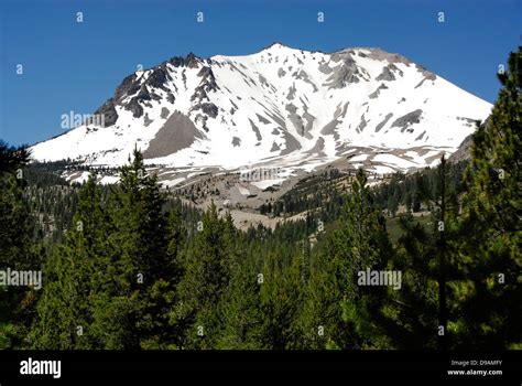 Lassen Peak volcano in Lassen Volcanic National Park, Northern ...