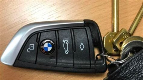 How to Open a BMW Key Fob: A Step-by-Step Guide - Fix That BMW