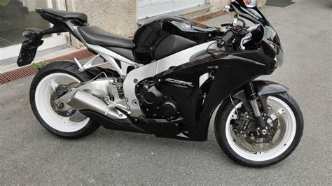 Vendo Honda CBR 1000 RR Fireblade 2008 11 Usata A Recco Codice