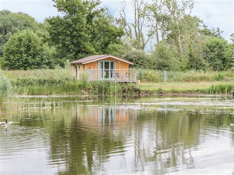 Lakeside Lodge East Harling Book With Luxury Lodge Stays