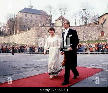 Oslo Queen Elizabeth In Norway On A State Visit With Her