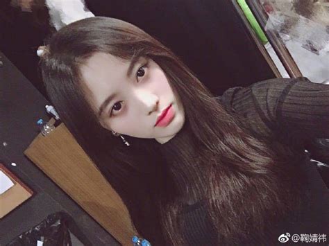 ปักพินโดย Pig Bear ใน Cúc Tịnh Y | นักแสดงหญิง, ผู้คน