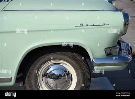 Gaz M21 Volga Hi Res Stock Photography And Images Alamy