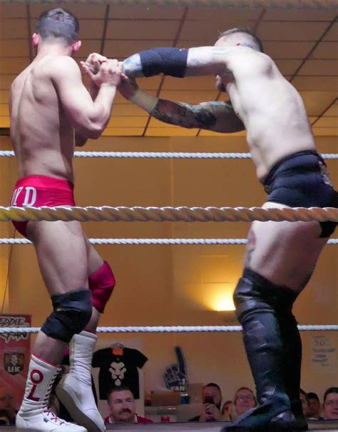 Bishop Vs Olly Lloyd South West Wrestling Jacquemart Flickr