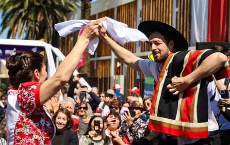 Alcalde Vodanovic Y Gobernador Orrego Inauguran Fiestas Patrias En