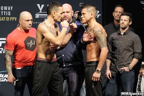 Max Holloway Anthony Pettis Ufc 206 Ceremonial Weigh Ins 1 Mma Junkie